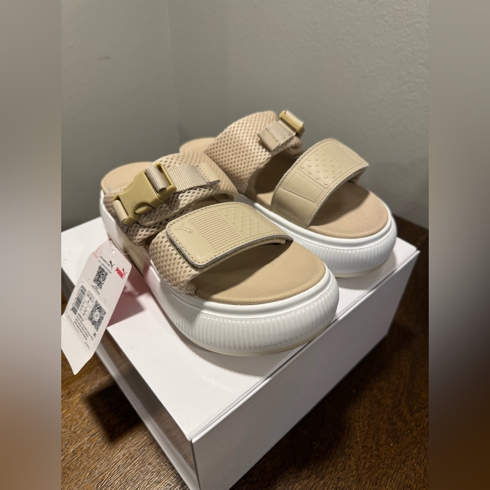 NWT Puma Suede Mayu Infuse Platform Beige Slip On Summer Sandals Women’s 6